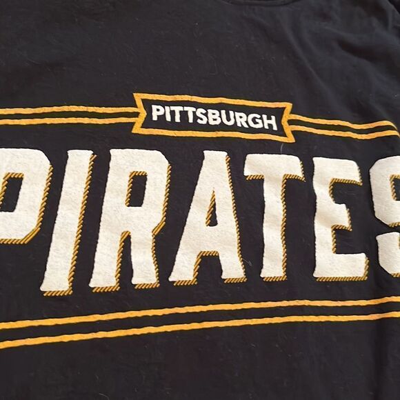 LOT OF PITTSBURGH PIRATES SIZE SMALL SHIRTS - Picture 3 of 10